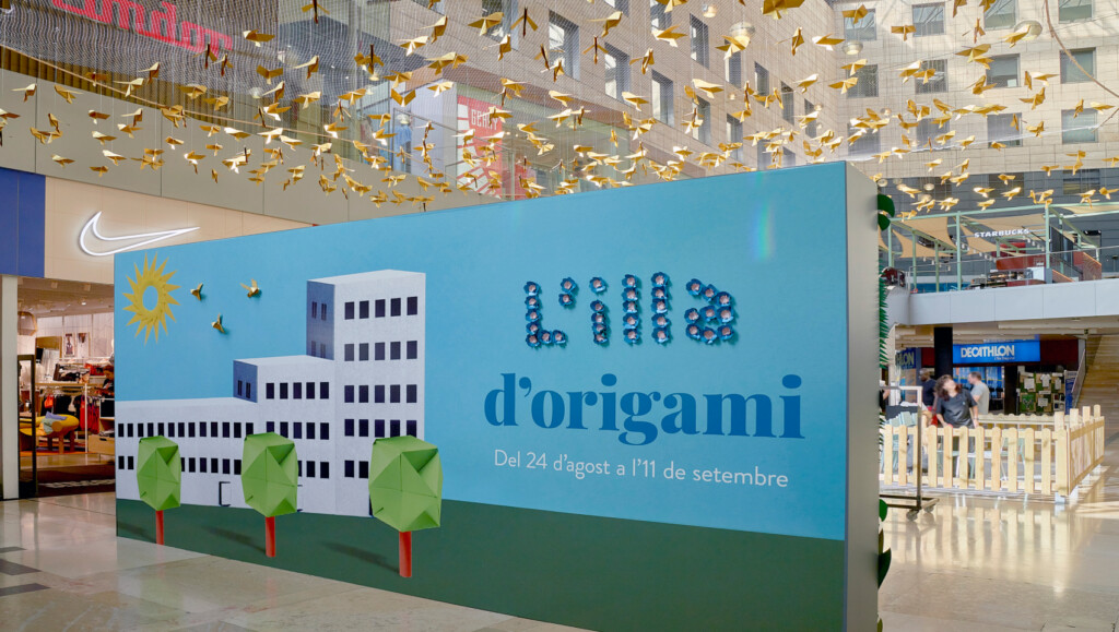 Centro comercial illa diagonal origami